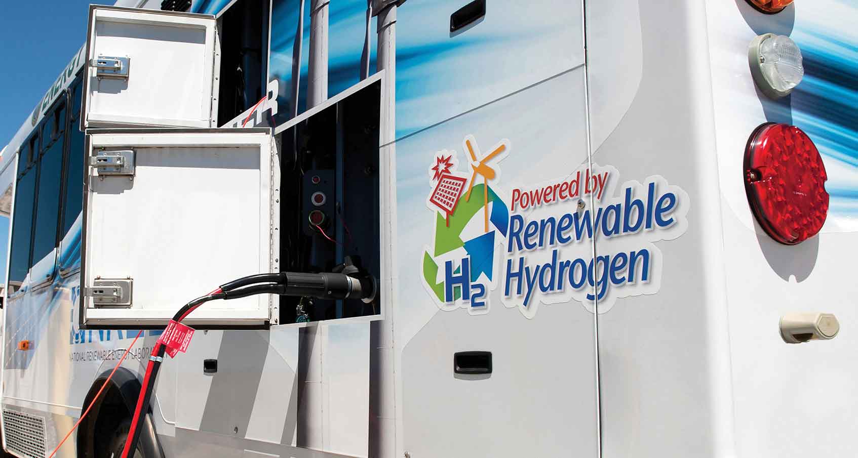 NREL Fuel Cell Bus Analysis Finds Fuel Economy to be 1.4 Times Higher than Diesel